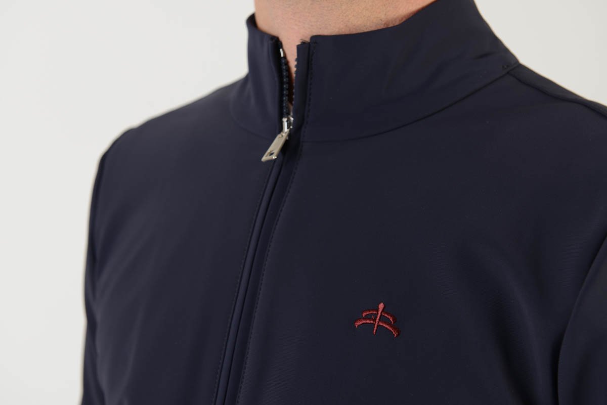 Man softshell | model STEVE | men softshell | riding softshell | leisure time | clothing | equestrian | jacket | man jacket | Makebe | elegance | comfort | comfort of movement | Made in Italy | riding |