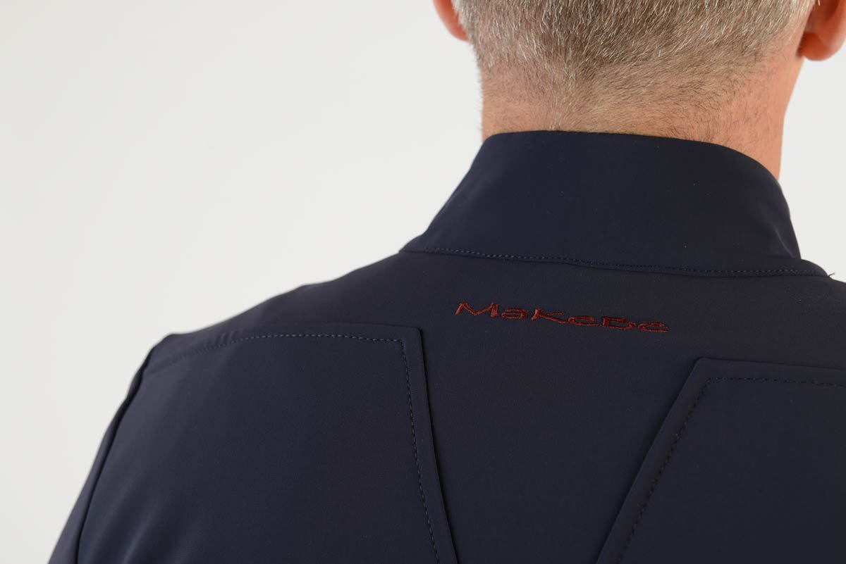 Man softshell | model STEVE | men softshell | riding softshell | leisure time | clothing | equestrian | jacket | man jacket | Makebe | elegance | comfort | comfort of movement | Made in Italy | riding |