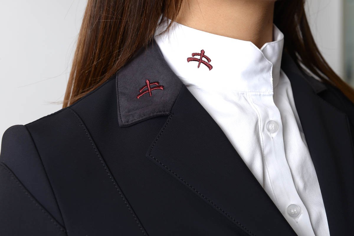 Lady horse riding jacket | model ALTEA | tech fabric | technical materials | technical fabric | riding | equestrian | Makebe | Made in Italy | clothing | jacket | riding jacket | free movememt system | comfort | comfort of movements | elastic materials | riding elastic jacket | elegance | black |
