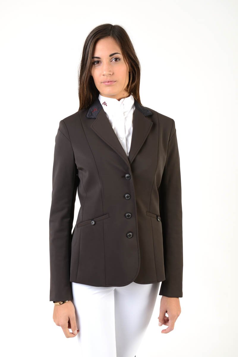 Lady horse riding jacket | model CINDY | tech fabric | technical materials | technical fabric | riding | equestrian | Makebe | Made in Italy | clothing | jacket | riding jacket | free movememt system | comfort | comfort of movements | elastic materials | riding elastic jacket | elegance | brown |