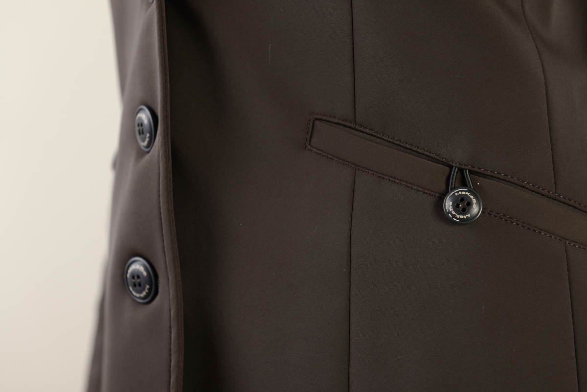 Lady horse riding jacket | model CINDY | tech fabric | technical materials | technical fabric | riding | equestrian | Makebe | Made in Italy | clothing | jacket | riding jacket | free movememt system | comfort | comfort of movements | elastic materials | riding elastic jacket | elegance | brown |