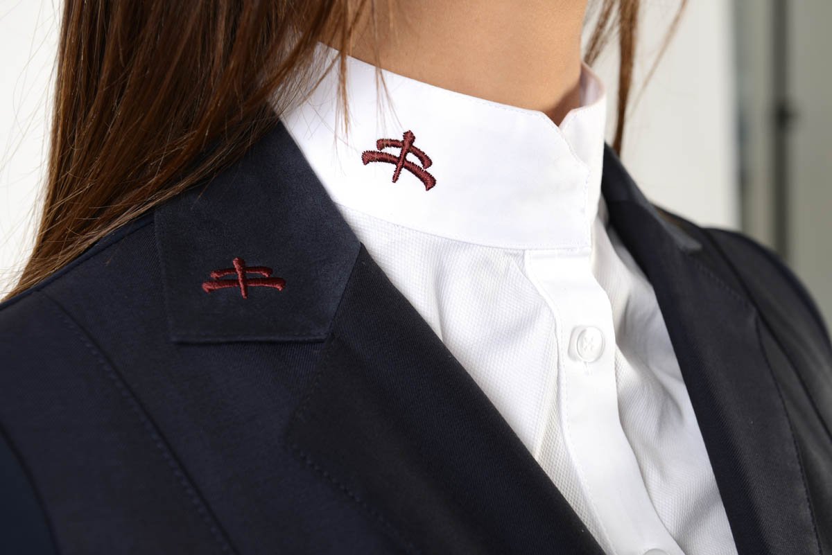 Ladies jacket | lady jacket | free movement system | comfort of movement | Makebe | clothing | equestrian | riding jacket | elegance | made in Italy | model TIFFANY | wool | insert in technical fabric | blue |