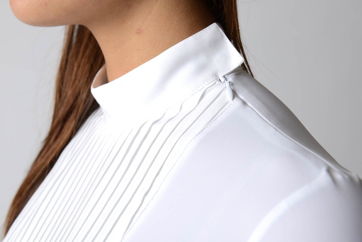 Ladies polo shirt | lady polo shirt | cotton | polo shirt | shirt | model VERONICA | riding polo | lady polo | lady riding shirt | riding shirt | ladies riding shirt | comfort of movement | Makebe | clothing | equestrian | riding | technical material | made in Italy | elegance | white |